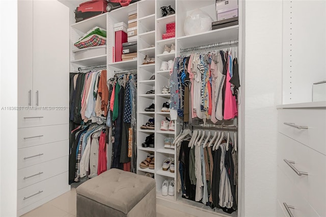 401 SW 91st Ave, Miami, FL 33174 - walk in closet featuring tile patterned flooring