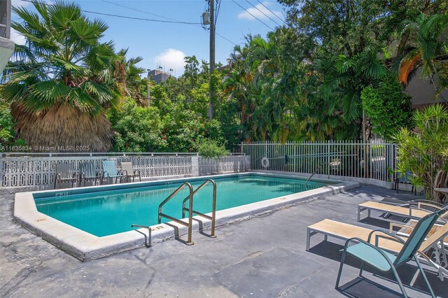 1340 Lincoln Rd Unit 403, Miami Beach, FL 33139 - community pool featuring a patio