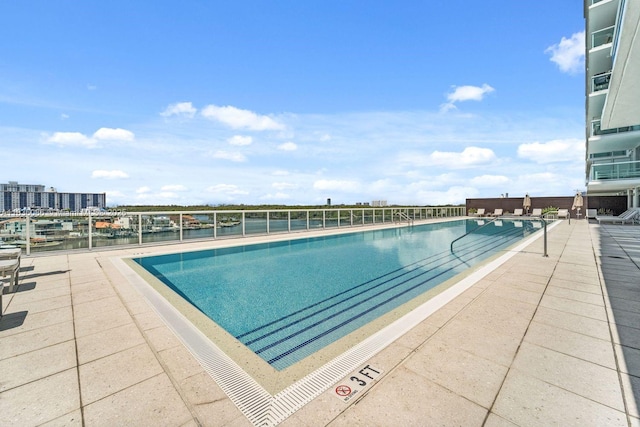 400 Sunny Isles Blvd Unit 2008, Sunny Isles Beach, FL 33160 - view of community pool
