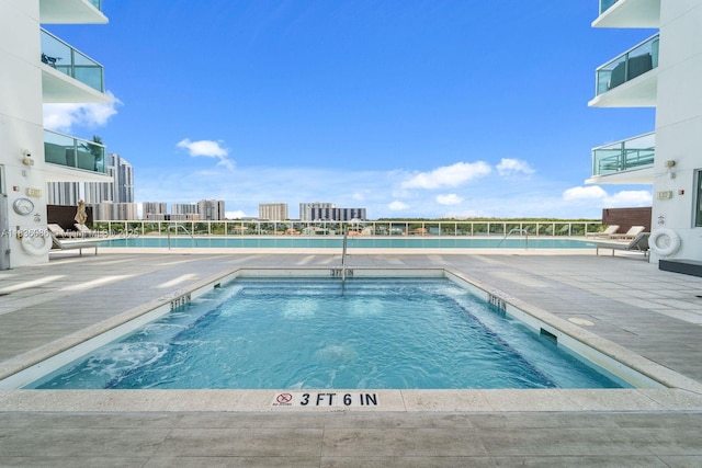 400 Sunny Isles Blvd Unit 2008, Sunny Isles Beach, FL 33160 - view of community pool