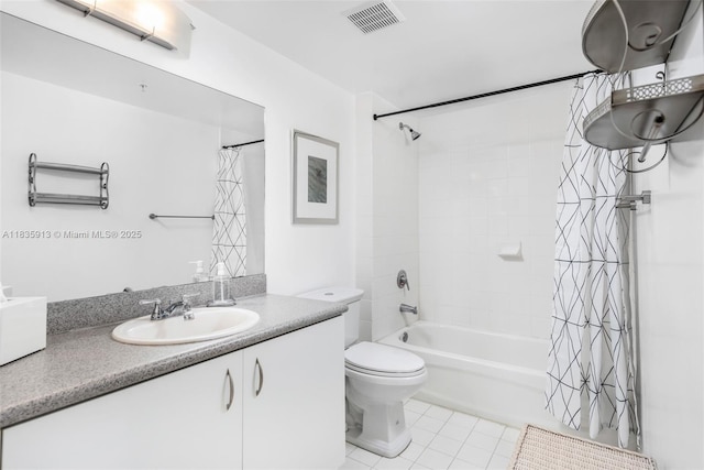 816 NW 11th St Unit 1101, Miami, FL 33136 - full bath featuring vanity, shower / bathtub combination with curtain, and tile patterned flooring