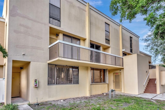 2831 SW 87th Ave Unit 702, Davie, FL 33328 - view of property featuring stairs
