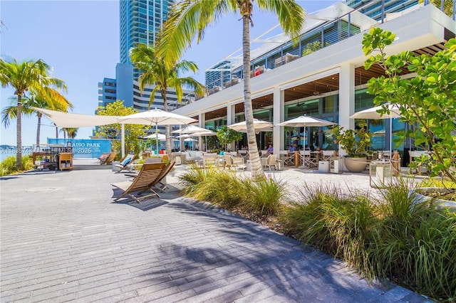 3131 NE 7th Ave Unit 1202, Miami, FL 33137 - view of patio