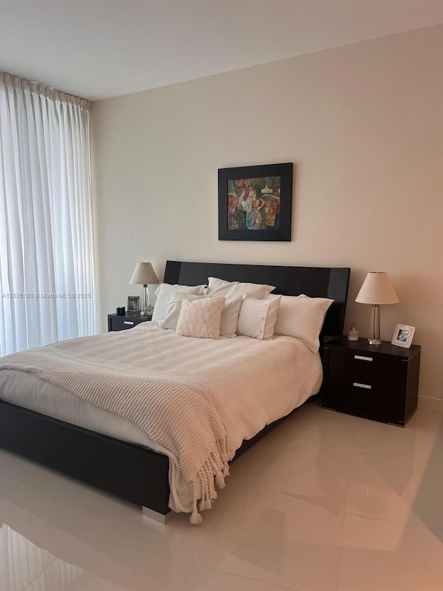 200 Biscayne Boulevard Way Unit 4603, Miami, FL 33131 - view of tiled bedroom