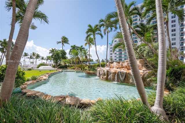 5005 Collins Ave Unit 815, Miami Beach, FL 33140 - surrounding community