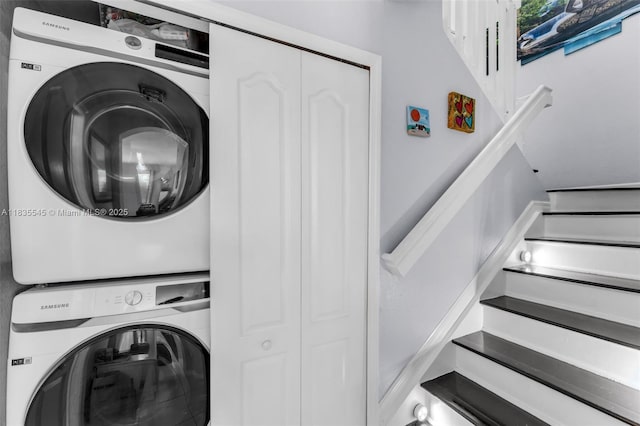 8956 W Flagler St Unit 203, Miami, FL 33174 - laundry room featuring stacked washer and clothes dryer