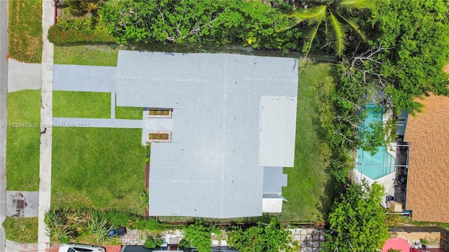 6541 SW 8th St, North Lauderdale, FL 33068 - bird's eye view of a pool
