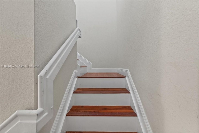 12720 SW 49th Ct, Miramar, FL 33027 - stairway with a textured wall