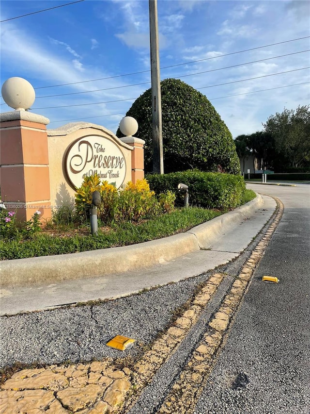 2173 NW 78th Ave Unit 103, Pembroke Pines, FL 33024 - view of community sign