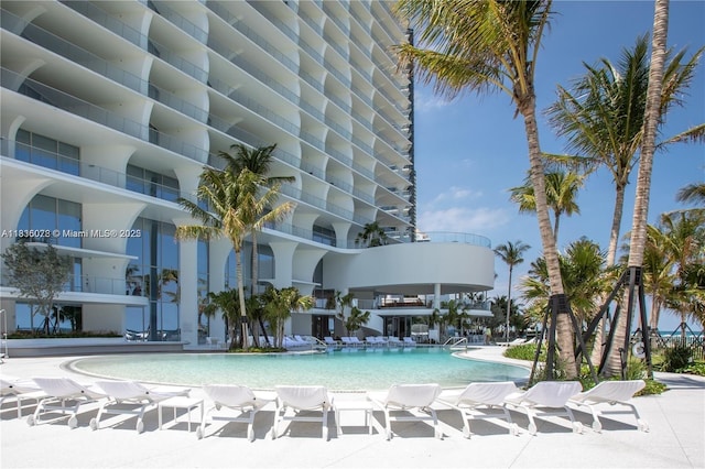 16901 Collins Ave Unit 2702, Sunny Isles Beach, FL 33160 - view of community pool