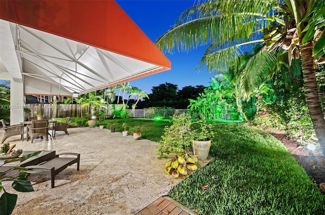 5194 NW 106th Ave, Doral, FL 33178 - fenced backyard with a patio area and outdoor dining area