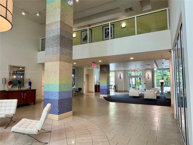 2000 N Bayshore Dr Unit 203, Miami, FL 33137 - lobby with a towering ceiling