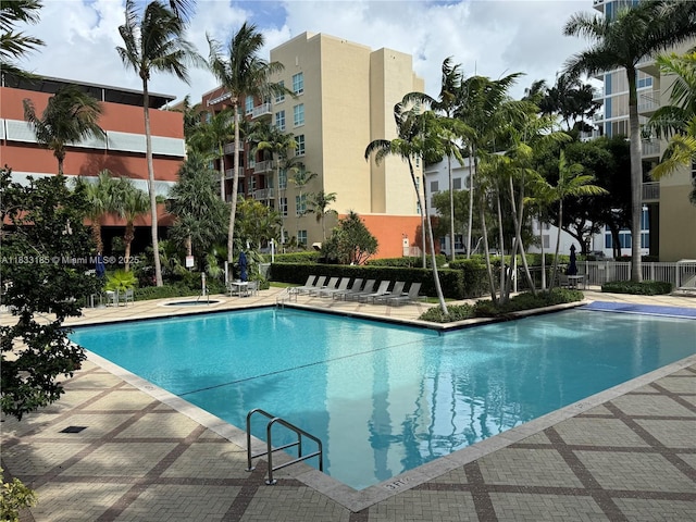 2000 N Bayshore Dr Unit 203, Miami, FL 33137 - community pool featuring a community hot tub and a patio area
