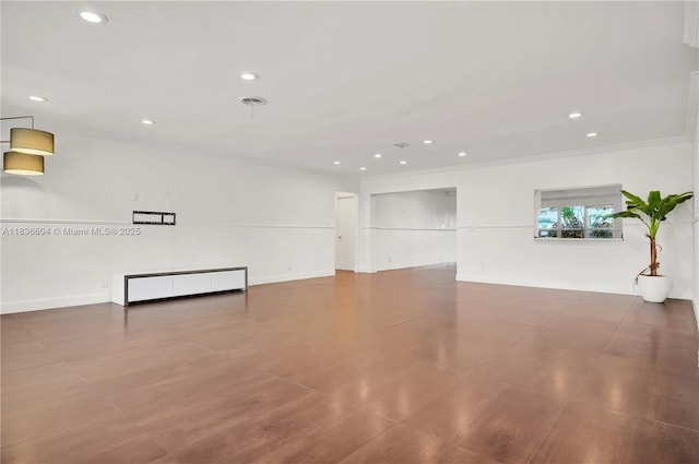 4721 W Park Rd, Hollywood, FL 33021 - unfurnished room with ornamental molding and recessed lighting