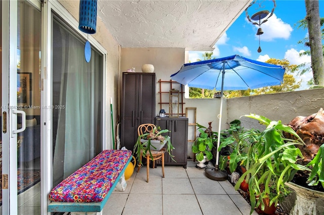6886 N Kendall Dr Unit D102, Pinecrest, FL 33156 - view of patio / terrace