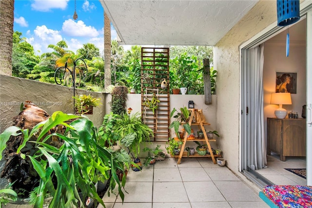 6886 N Kendall Dr Unit D102, Pinecrest, FL 33156 - view of patio / terrace