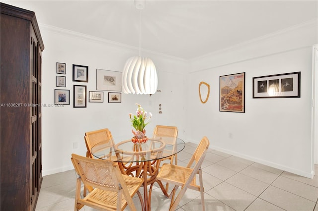 6886 N Kendall Dr Unit D102, Pinecrest, FL 33156 - dining area featuring crown molding and light tile patterned flooring