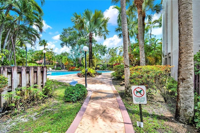 6886 N Kendall Dr Unit D102, Pinecrest, FL 33156 - view of outdoor pool