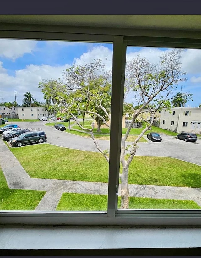 252 NW 85th St Rd Unit 252, Miami, FL 33150 - detailed view of parking and a residential view