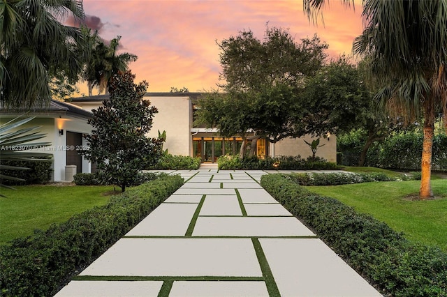 8875 SW 61st Ct, Pinecrest, FL 33156 - view of community featuring a yard