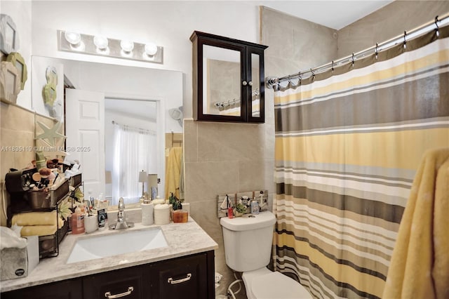 4292 SW 156th Ave Unit 154, Miramar, FL 33027 - full bath featuring tile walls, vanity, and a shower with shower curtain