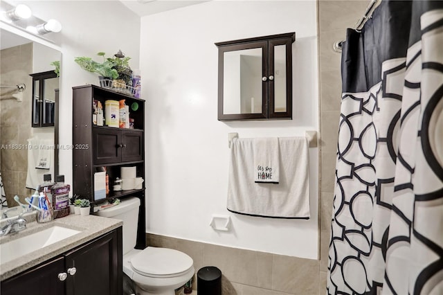 4292 SW 156th Ave Unit 154, Miramar, FL 33027 - bathroom with a shower with shower curtain and vanity