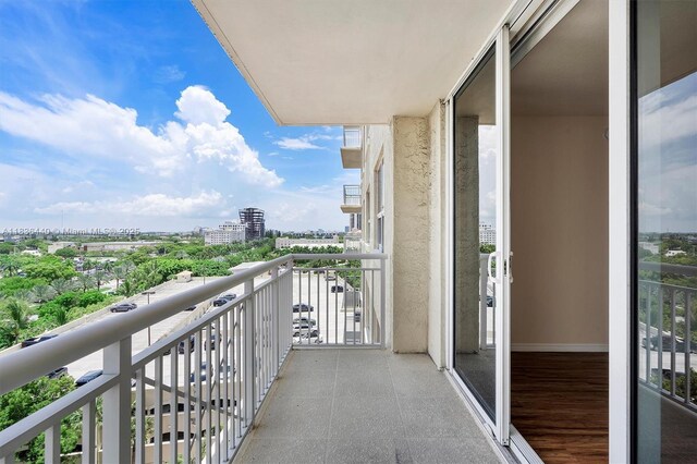 19501 W Country Club Dr Unit 912, Aventura, FL 33180 - photo 49
