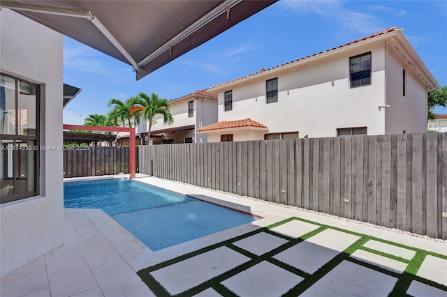 1007 NW 99th Ct, Miami, FL 33172 - view of swimming pool featuring a patio area