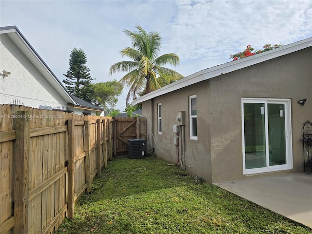 13567 SW 286th Ter, Homestead, FL 33033 - view of yard with a patio
