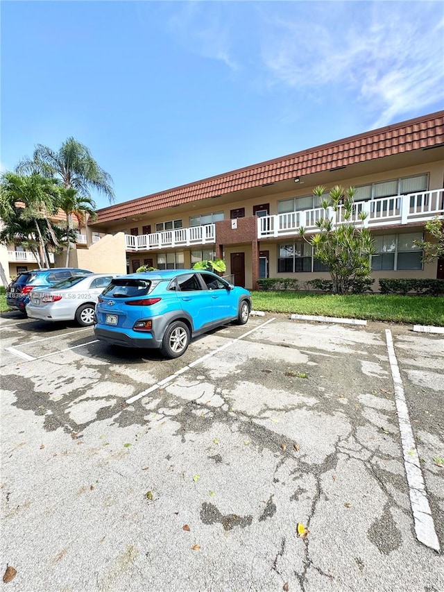 9021 Sunrise Lakes Blvd Unit 104, Sunrise, FL 33322 - view of uncovered parking lot