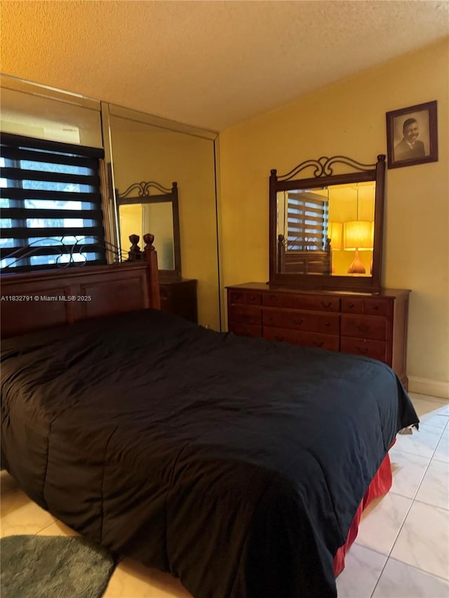 11248 SW 11th St, Pembroke Pines, FL 33025 - bedroom with a textured ceiling