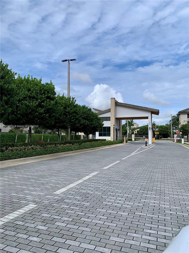10455 NW 82nd St Unit 33, Doral, FL 33178 - view of uncovered parking lot