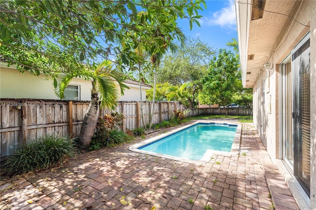 955 S 26th Ave, Hollywood, FL 33020 - view of swimming pool with a patio area and a fenced backyard