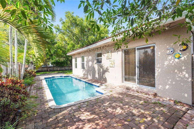 955 S 26th Ave, Hollywood, FL 33020 - view of swimming pool with a fenced backyard and a patio
