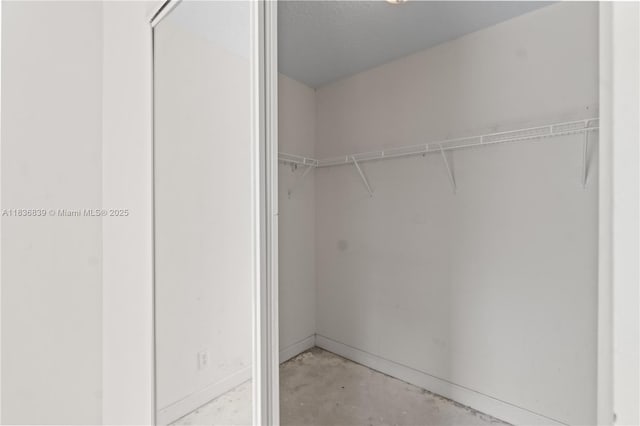 955 S 26th Ave, Hollywood, FL 33020 - view of walk in closet