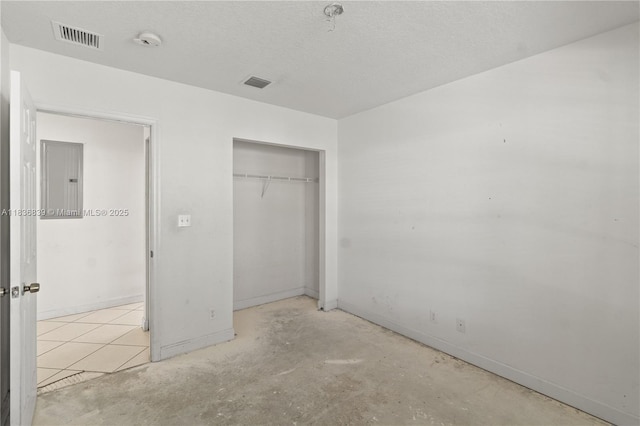 955 S 26th Ave, Hollywood, FL 33020 - unfurnished bedroom featuring a closet and unfinished concrete floors