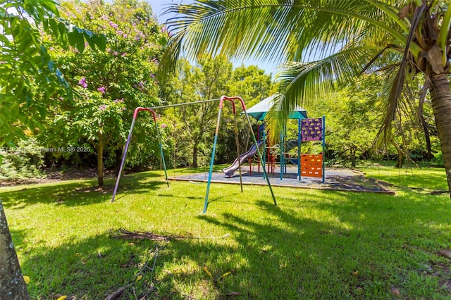 5800 SW 178th Ave, Southwest Ranches, FL 33331 - community jungle gym featuring a yard