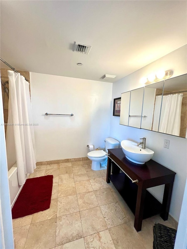350 S Miami Ave Unit 2303, Miami, FL 33130 - full bath with vanity and shower / bathtub combination with curtain