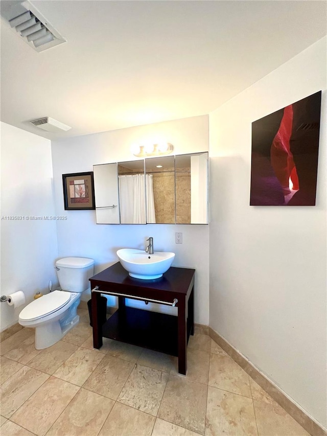 350 S Miami Ave Unit 2303, Miami, FL 33130 - full bathroom featuring vanity and a shower with shower curtain