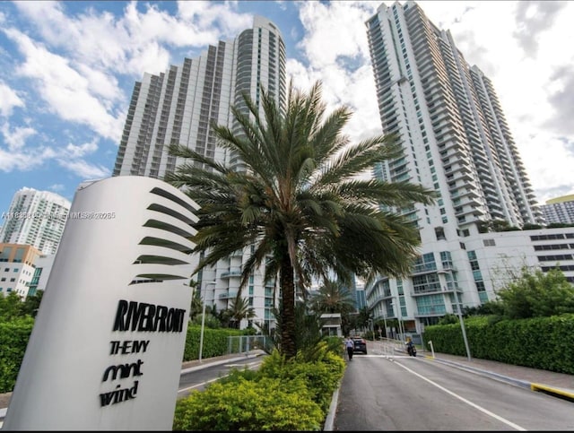 350 S Miami Ave Unit 2303, Miami, FL 33130 - view of property with a city view