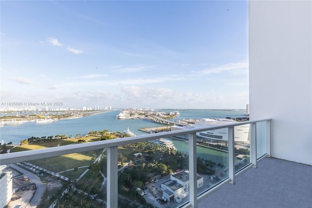 1040 Biscayne Blvd Unit 2402, Miami, FL 33132 - balcony featuring a water view