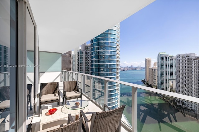 200 Biscayne Boulevard Way Unit 3207, Miami, FL 33131 - balcony featuring a city view and a water view