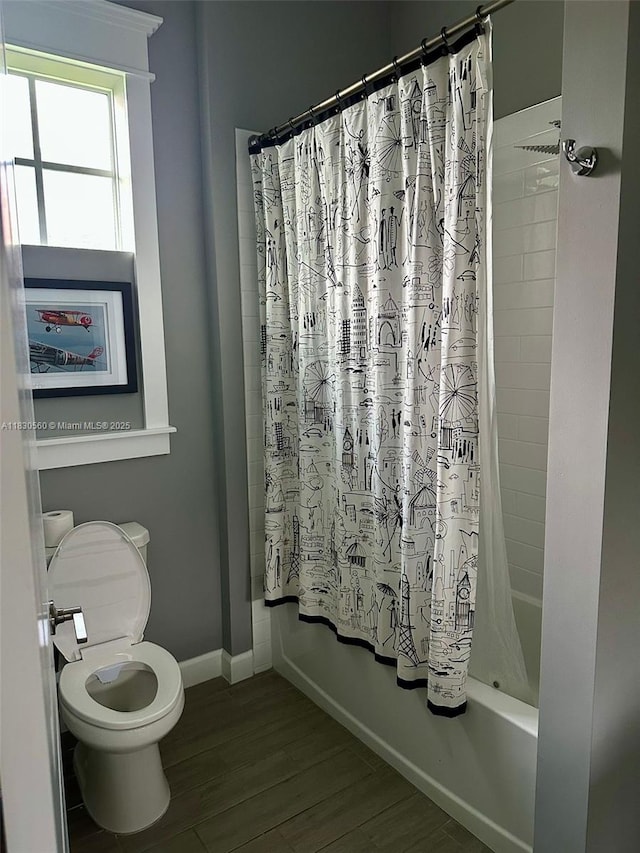 799 Hookline Cir, Loxahatchee, FL 33470 - full bath with shower / tub combo with curtain and wood finished floors
