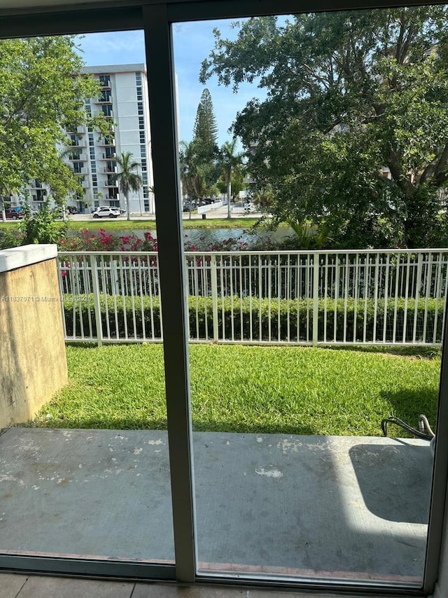 2050 NE 167th St Unit 3-124, North Miami Beach, FL 33162 - view of doorway