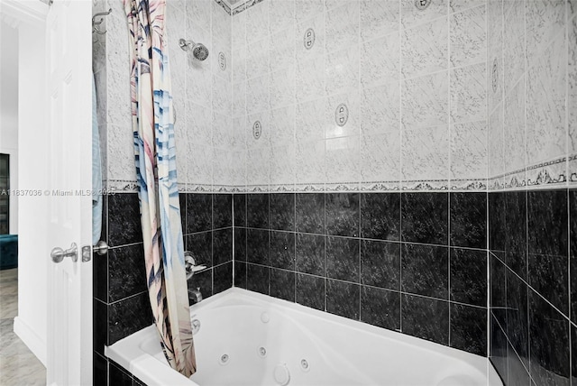 11055 NW 59th Ct, Hialeah, FL 33012 - full bath with a combined bath / shower with jetted tub
