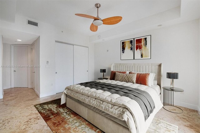 20000 E Country Club Dr Unit Ts02, Aventura, FL 33180 - bedroom featuring a closet, ceiling fan, and recessed lighting