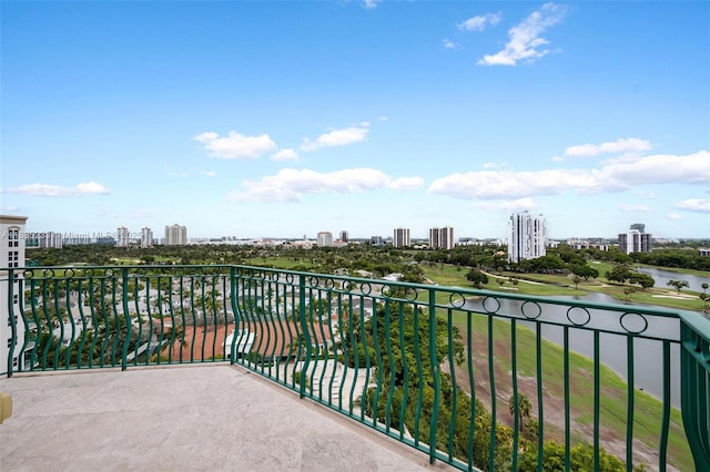 20000 E Country Club Dr Unit Ts02, Aventura, FL 33180 - balcony with a view of city and a water view