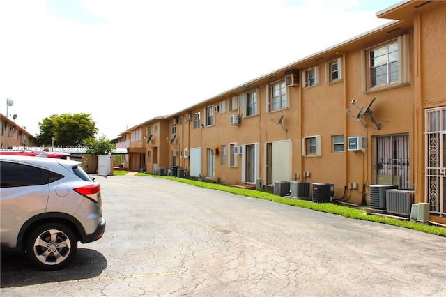 1154 W 35th St Unit 221, Hialeah, FL 33012 - view of asphalt road