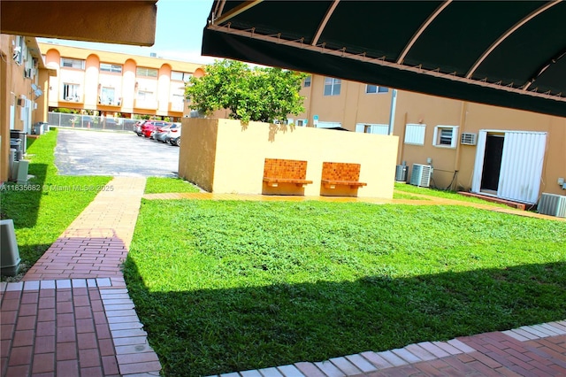 1154 W 35th St Unit 221, Hialeah, FL 33012 - view of grassy yard