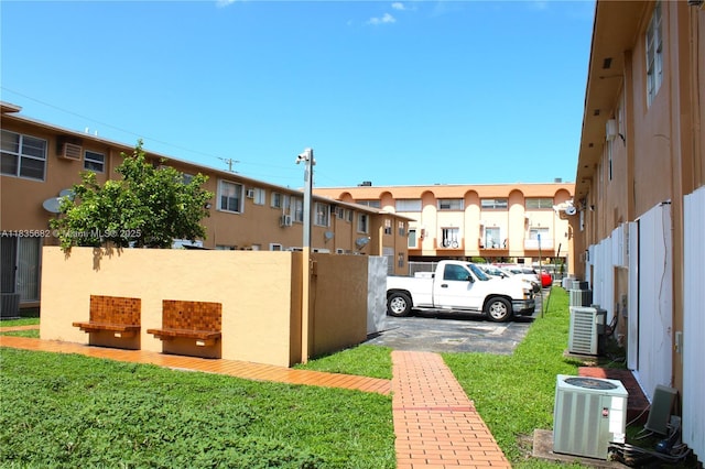1154 W 35th St Unit 221, Hialeah, FL 33012 - view of yard